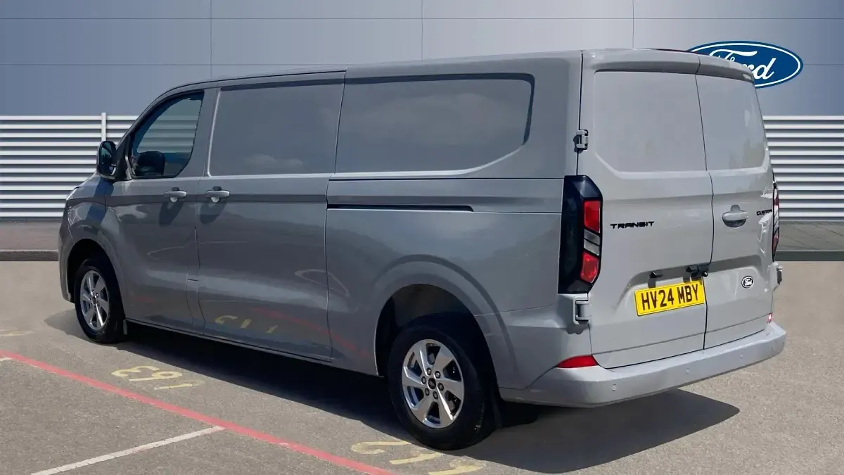 Used Ford Transit Custom Limited 136 HP (100 kW) 2024 Van
