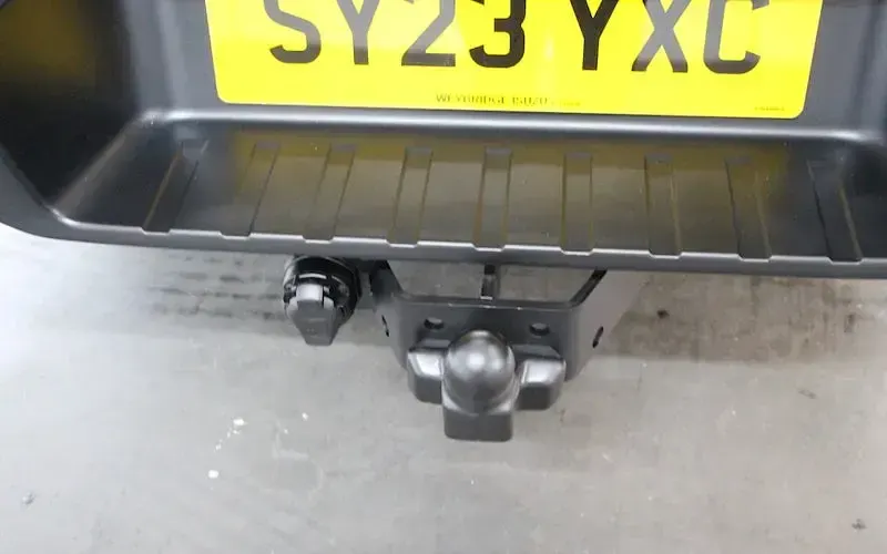 Used Isuzu D-Max 165 HP (121 kW) 2023 Grey Pickup