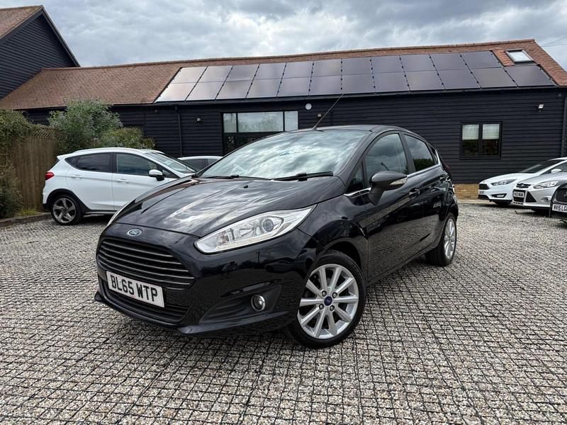 Black Used 2016 Ford Fiesta Titanium Hatchback | £3,850 (Fair price) - Image 1/4