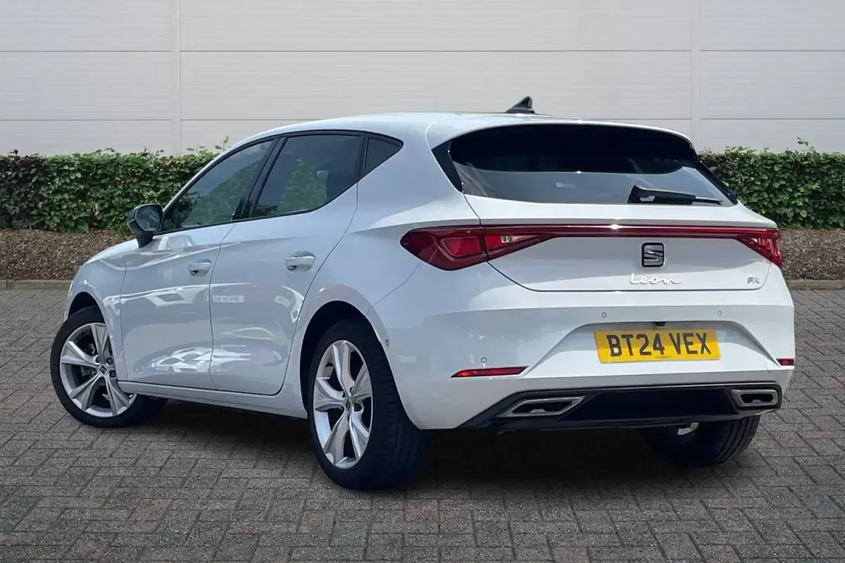 Used Seat Leon FR 2024 White Hatchback