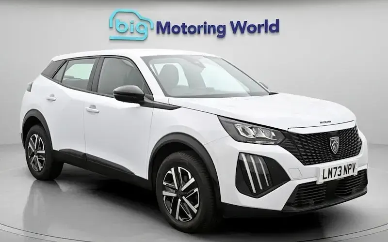 Used Peugeot 2008 Active 101 HP (74 kW) 2023 SUV