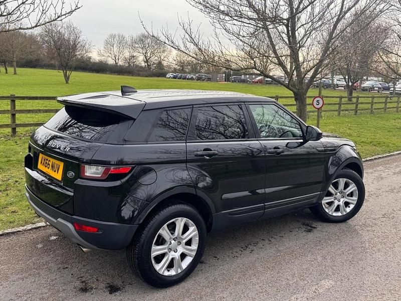 Used Land Rover Range Rover evoque SE 2017 Black Estate