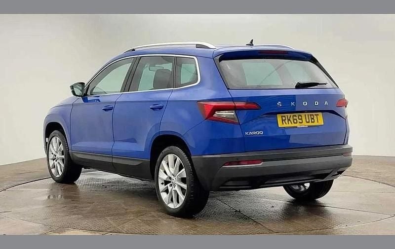 Used Skoda Karoq SE L 147 HP (108 kW) 2019 Energy blue SUV