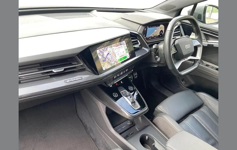 Used Audi Q4 Sportback e-tron Comfort 150 kW (204 HP) 2021 Grey SUV