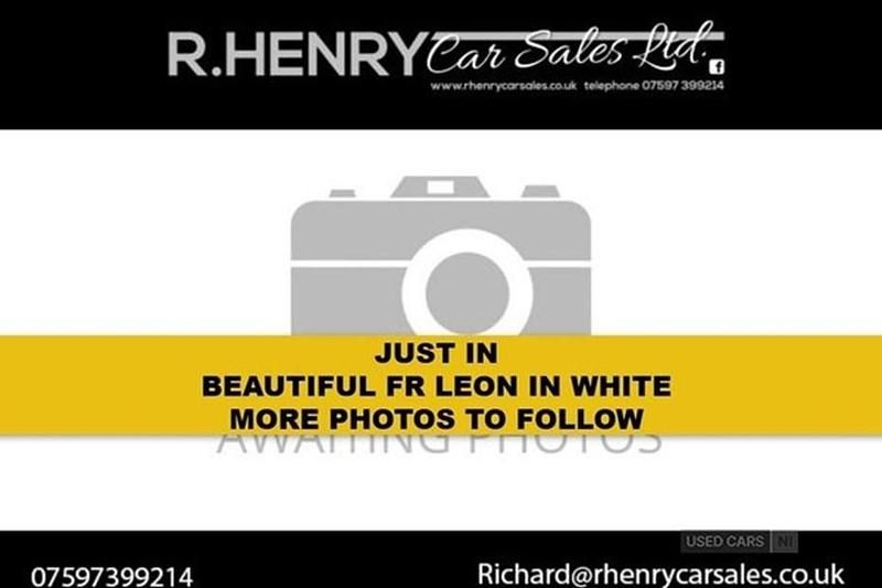 White Used 2016 Seat Leon FR Hatchback | £8,995 (Fair price) - Image 1/1