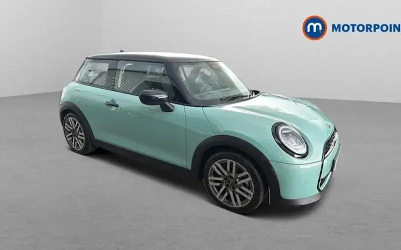 Used Mini Cooper Classic 114 kW (156 HP) 2026 Hatchback