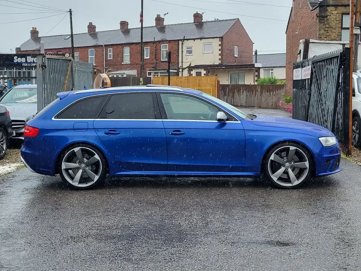 Used Audi RS4 S-Line 450 HP (330 kW) 2013 Blue Estate