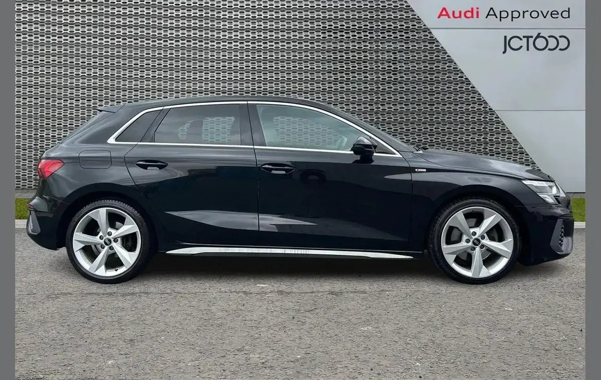 Used Audi A3 S-Line 147 HP (108 kW) 2021 Black Sedan
