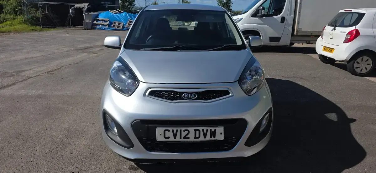 Used Kia Picanto 68 HP (50 kW) 2012 Silver Hatchback