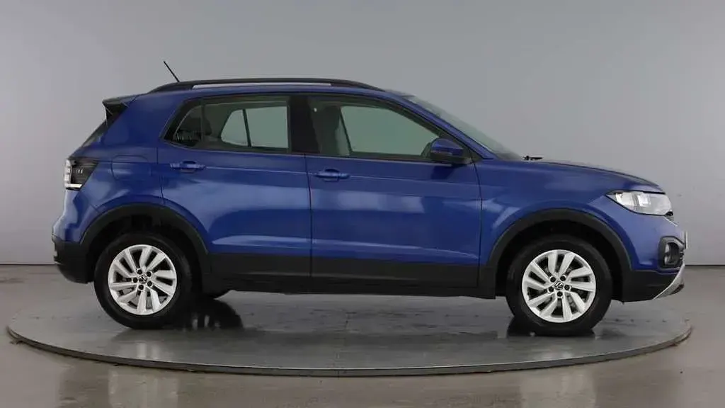 Used VW T-Cross Edition 110 HP (80 kW) 2023 Reef blue SUV