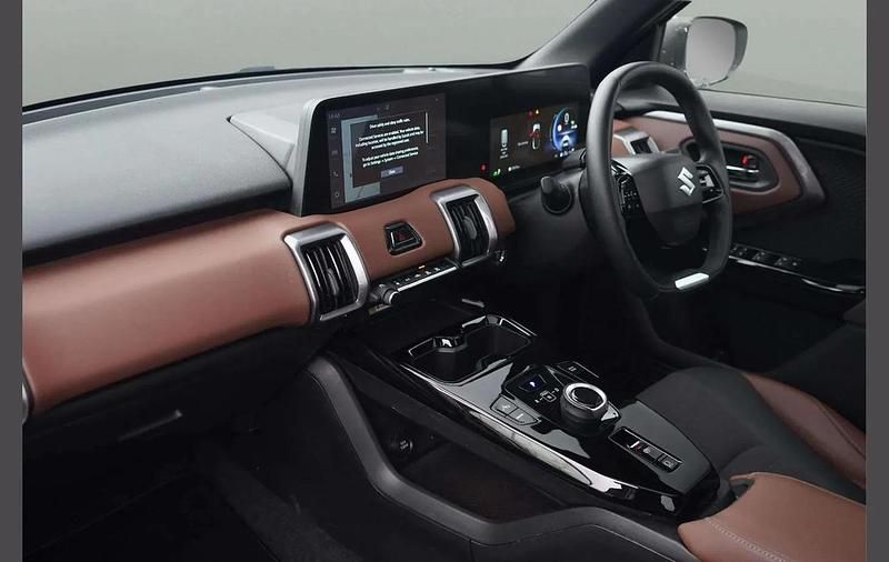 Used Suzuki Vitara 127 kW (174 HP) 2025 Splendid silver SUV