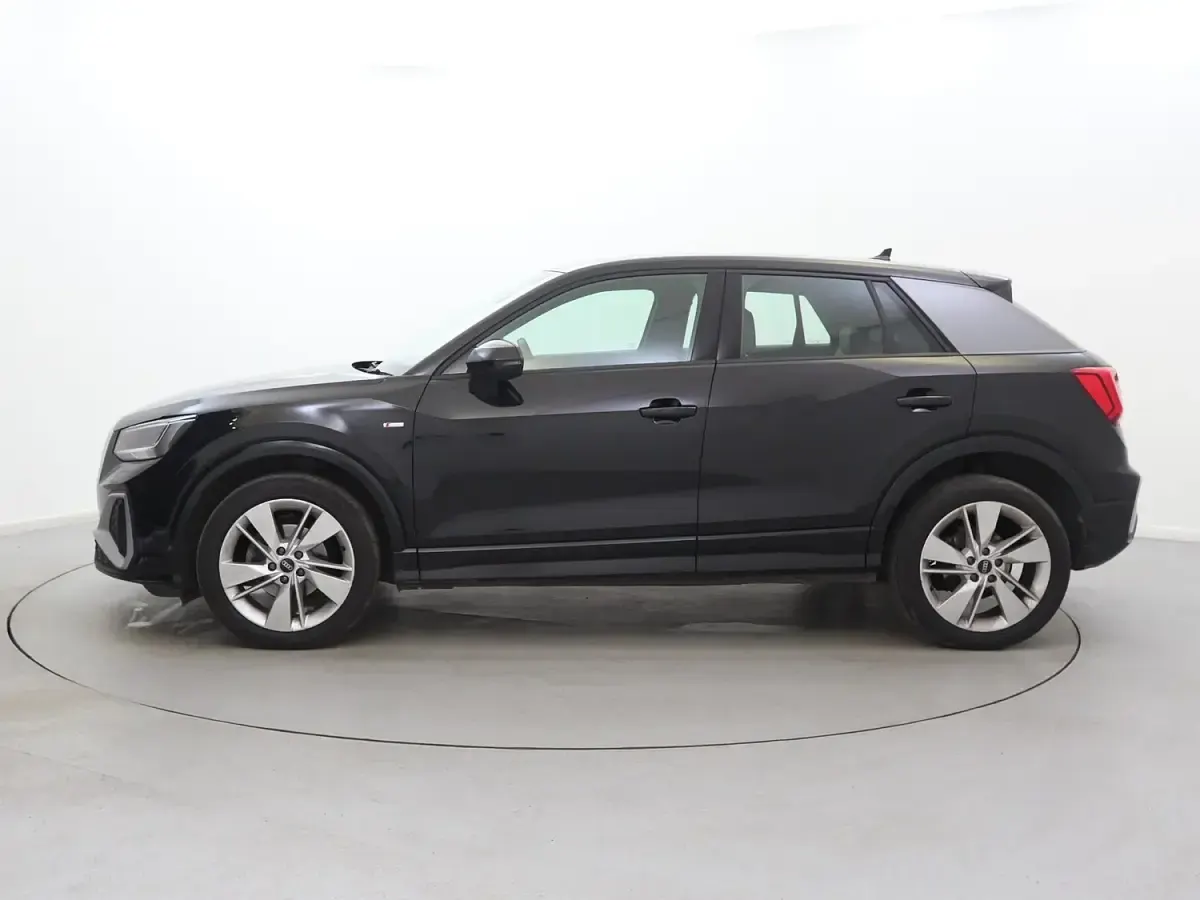 Used Audi Q2 S-Line 150 HP (110 kW) 2022 Black SUV