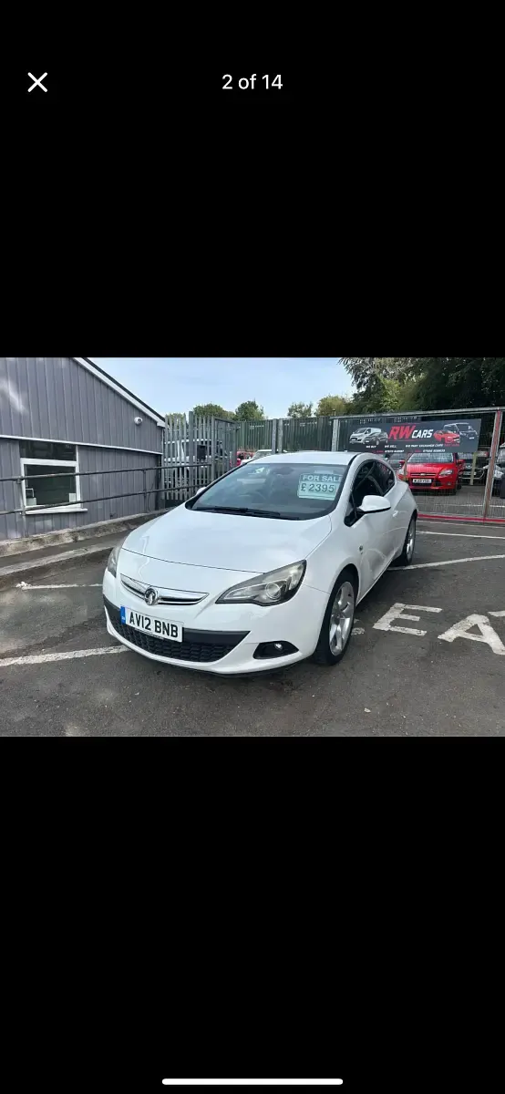 Used Vauxhall Astra GTC SRi 2012 White Hatchback