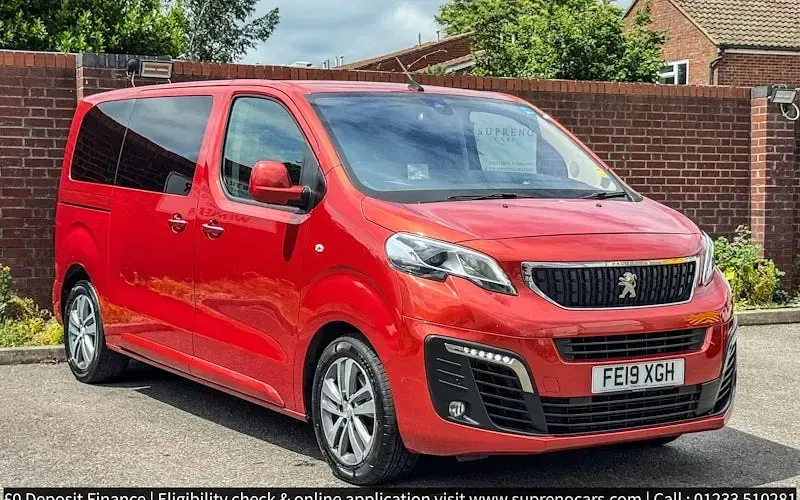 Used Peugeot Traveller Allure 177 HP (130 kW) 2022 MPV