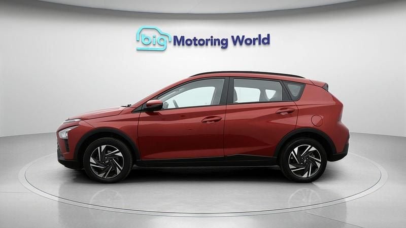 Usado Hyundai Bayon SE 101 HP (74 kW) 2023 Vermelho SUV