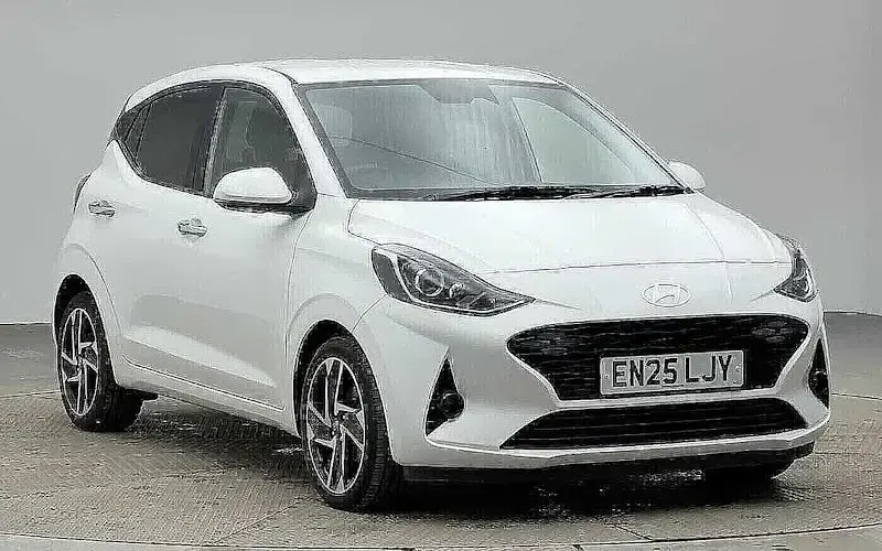 Used Hyundai i10 Premium 79 HP (58 kW) 2025 Hatchback