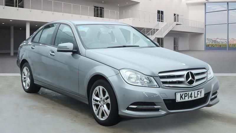 Used Mercedes C200 Executive 136 HP (100 kW) 2014 Silver Sedan