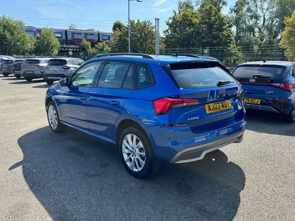 Used Skoda Kamiq SE Drive 150 HP (110 kW) 2023 Blue SUV