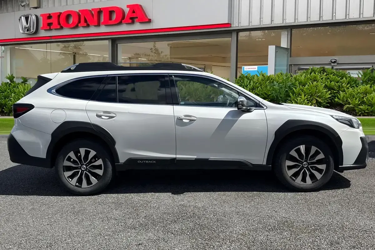 Used Subaru Outback 2024 White Estate