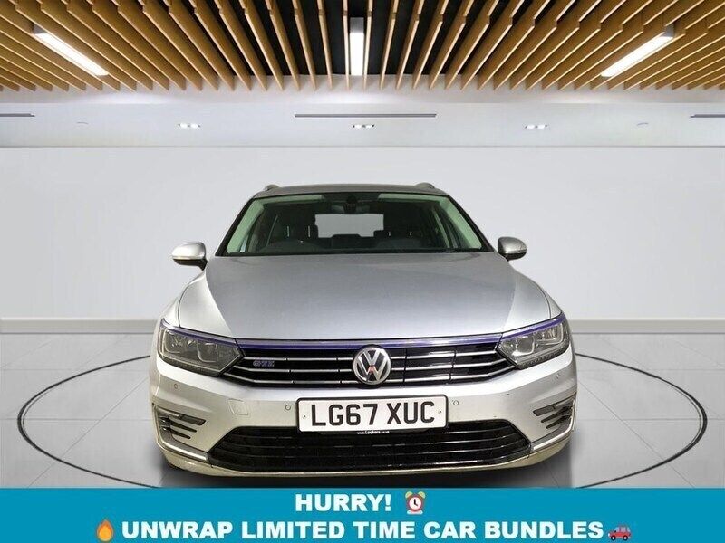 Silver Used 2017 VW Passat GTE Estate | £7,099 (Fair price) - Image 1/3