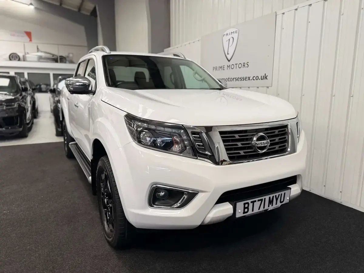 Used Nissan Navara Tekna 2021 White Pickup