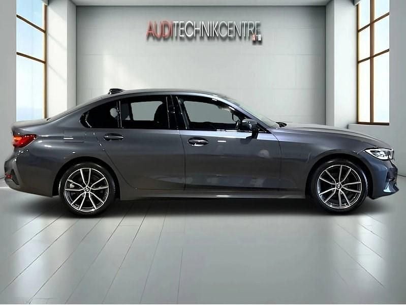 Used BMW 318 Sport Line 2019 Mineral grey Sedan
