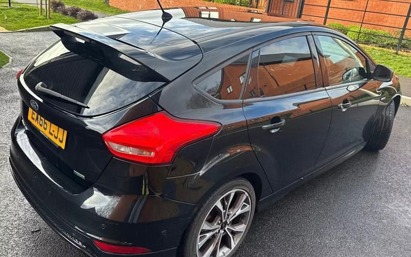 Used Ford Focus ST-Line 150 HP (110 kW) 2016 Black Hatchback