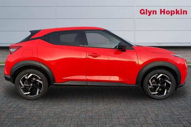 Used Nissan Juke N-Connecta 114 HP (83 kW) 2022 Red SUV