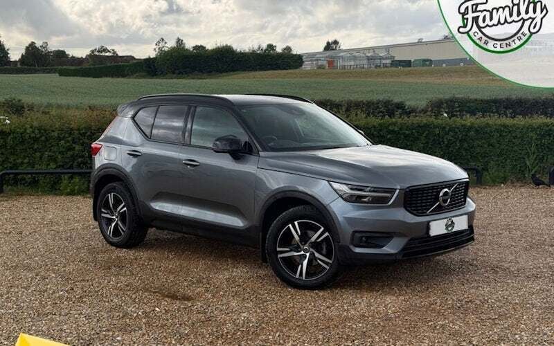Used 2021 Volvo XC40 R-Design SUV | £23,385 (Good price) - Image 1/4