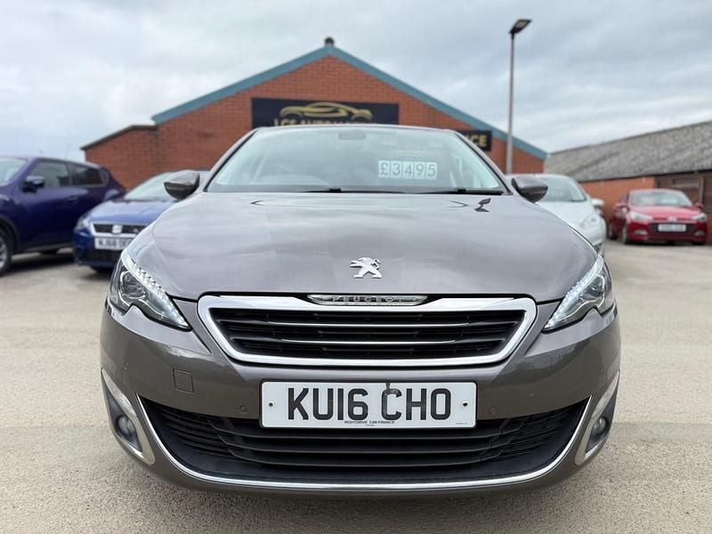 Used Peugeot 308 Allure 120 HP (88 kW) 2016 Grey Hatchback
