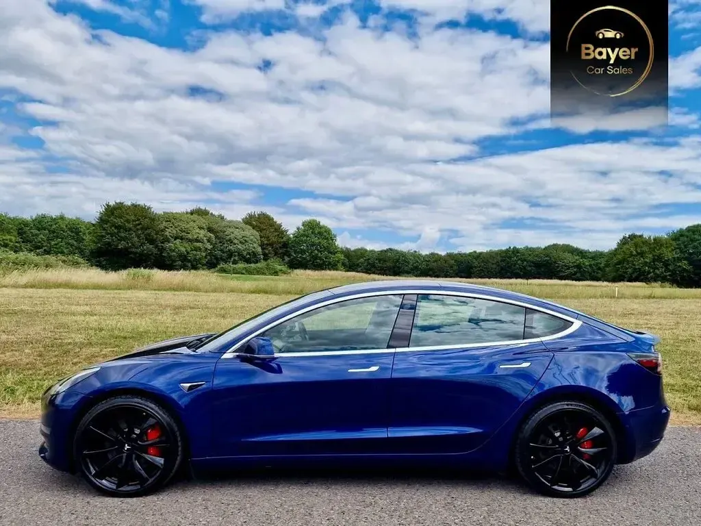 Used Tesla Model 3 Performance 82 kW (112 HP) 2019 Blue Sedan