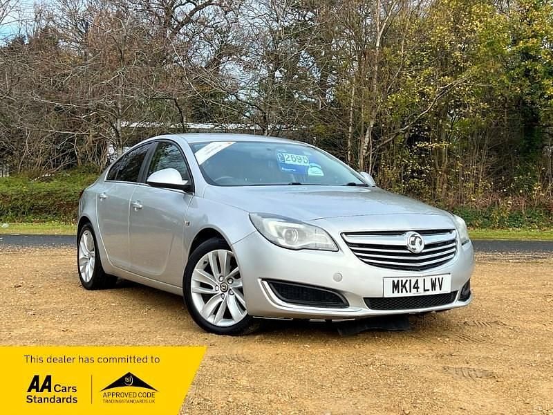 Silver Used 2014 Vauxhall Insignia Design Edition Hatchback | £2,695 (Fair price) - Image 1/4