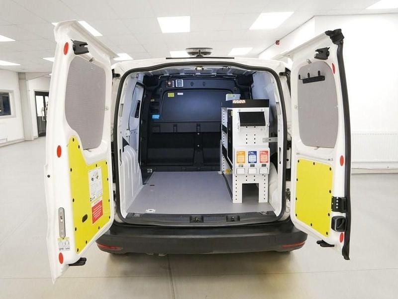 Used VW Caddy Edition 102 HP (75 kW) 2021 White MPV