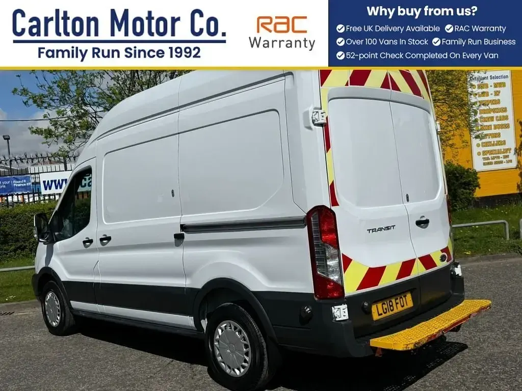 Usado Ford Transit 130 CV (95 kW) 2018 Blanco Van
