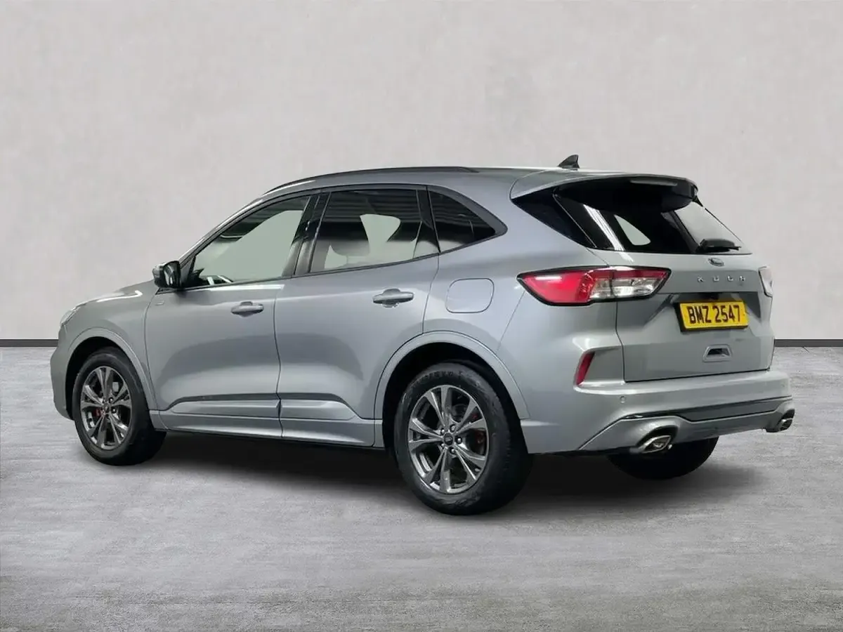 Used Ford Kuga ST-Line 150 HP (110 kW) 2023 Silver SUV