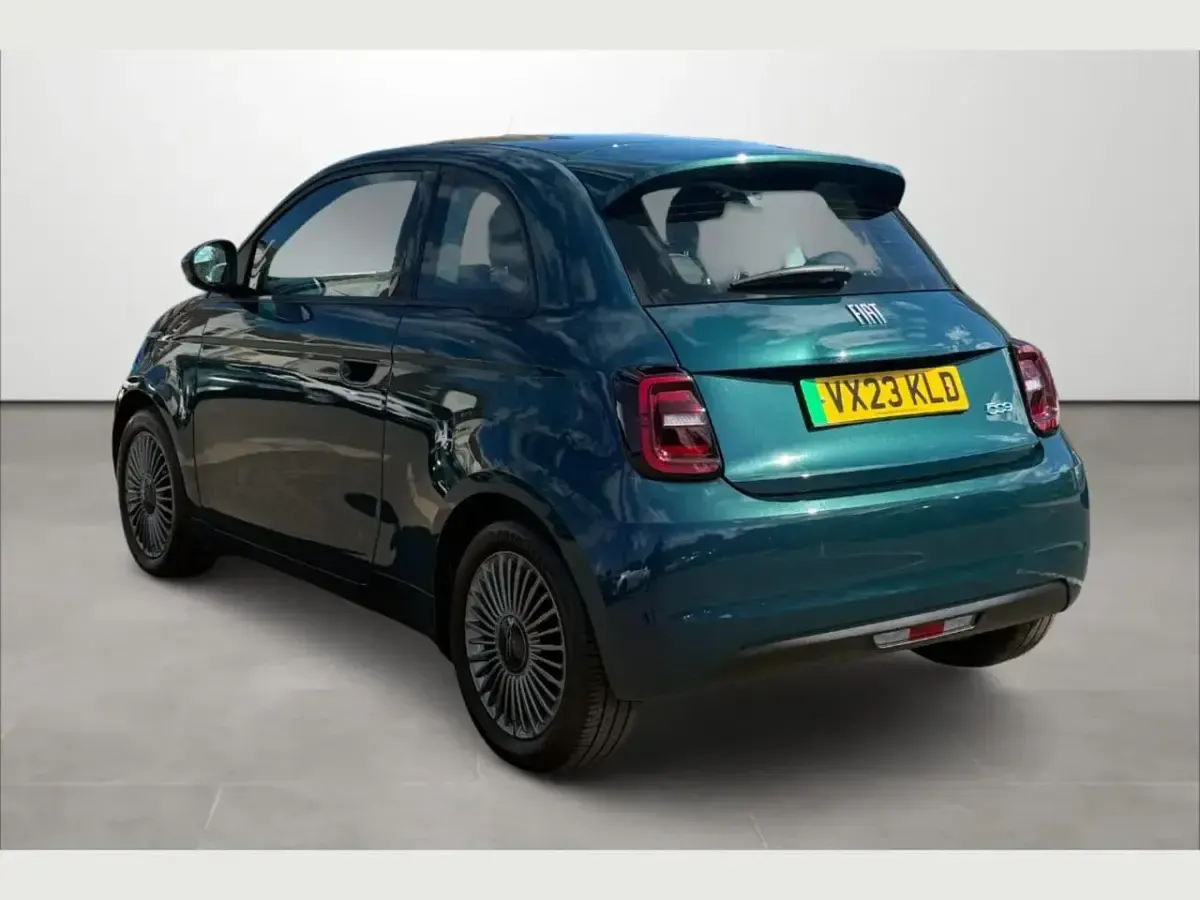 Used Fiat 500e Icon 85 kW (116 HP) 2023 Green Hatchback