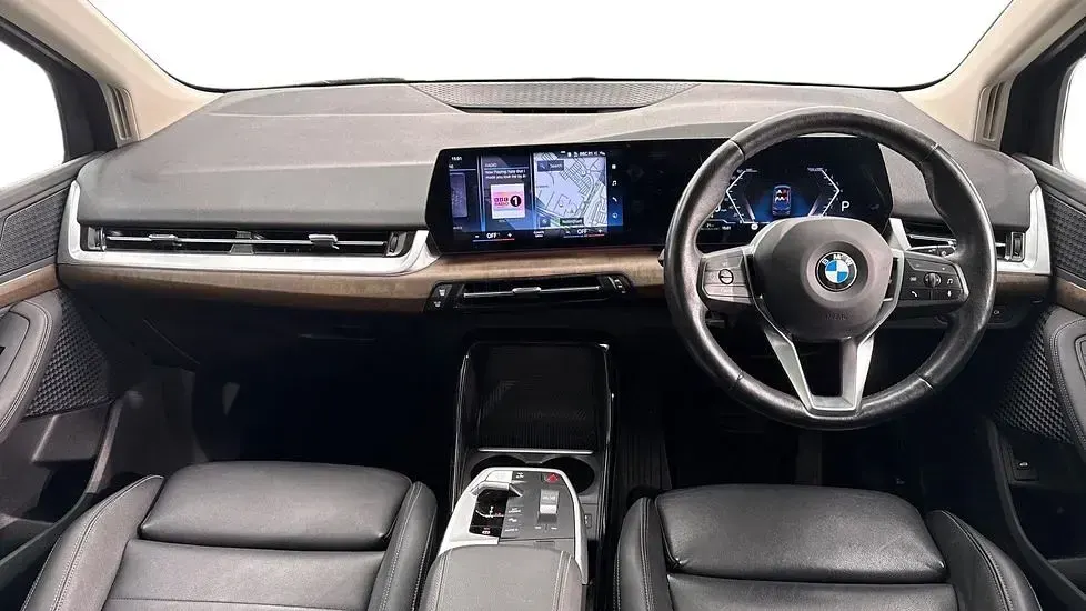 Used BMW 220 Active Tourer Luxury Line 168 HP (123 kW) 2023 Blue MPV