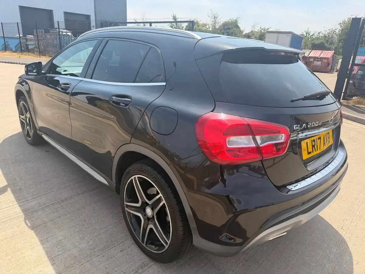Used Mercedes GLA200 AMG line 136 HP (100 kW) 2017 Black SUV