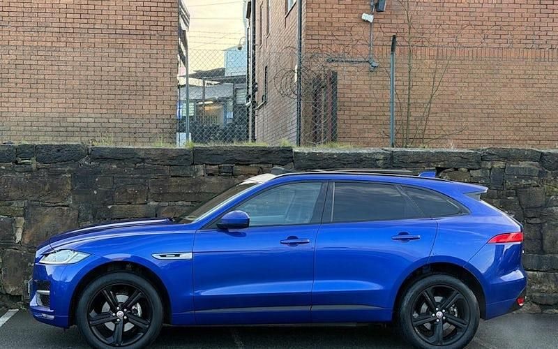 Used Jaguar F-Pace R-Sport 180 HP (132 kW) 2019 Blue SUV