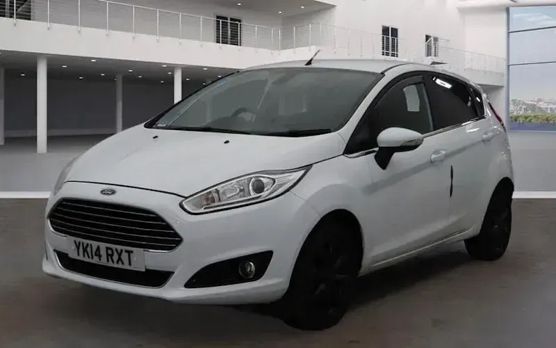 Used Ford Fiesta Titanium X 125 HP (91 kW) 2014 White Hatchback