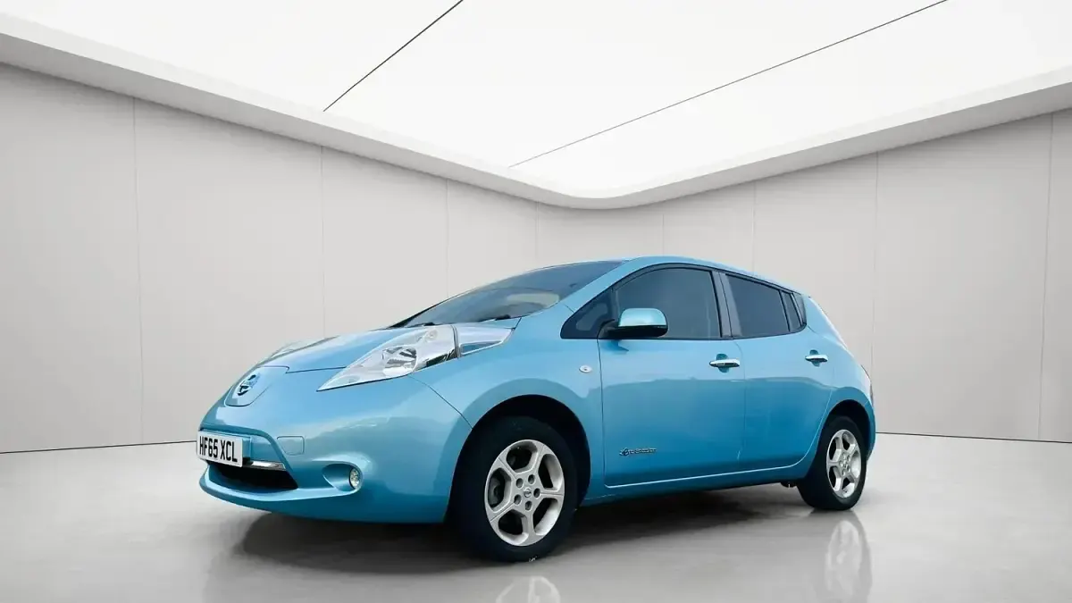 Used Nissan Leaf Acenta 80 kW (109 HP) 2015 Blue Hatchback