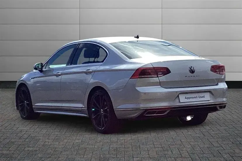 Used VW Passat R-line 150 HP (110 kW) 2021 Moonstone grey Sedan