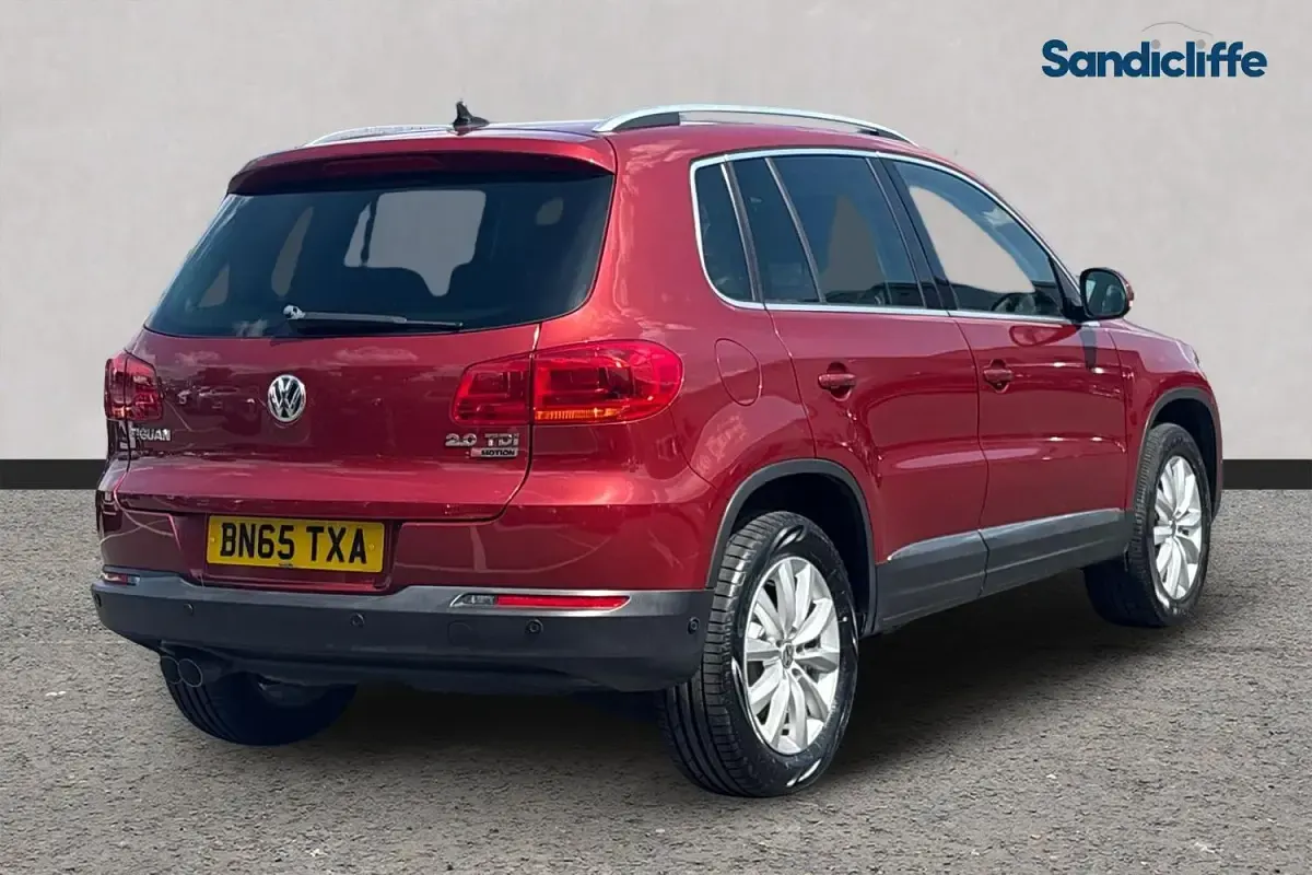 Used VW Tiguan Match 150 HP (110 kW) 2015 Red SUV