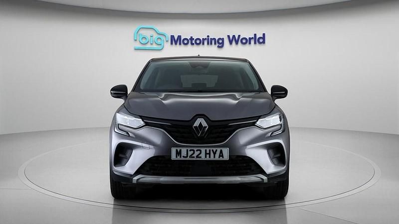 Used Renault Captur Iconic 90 HP (66 kW) 2022 Grey/black SUV