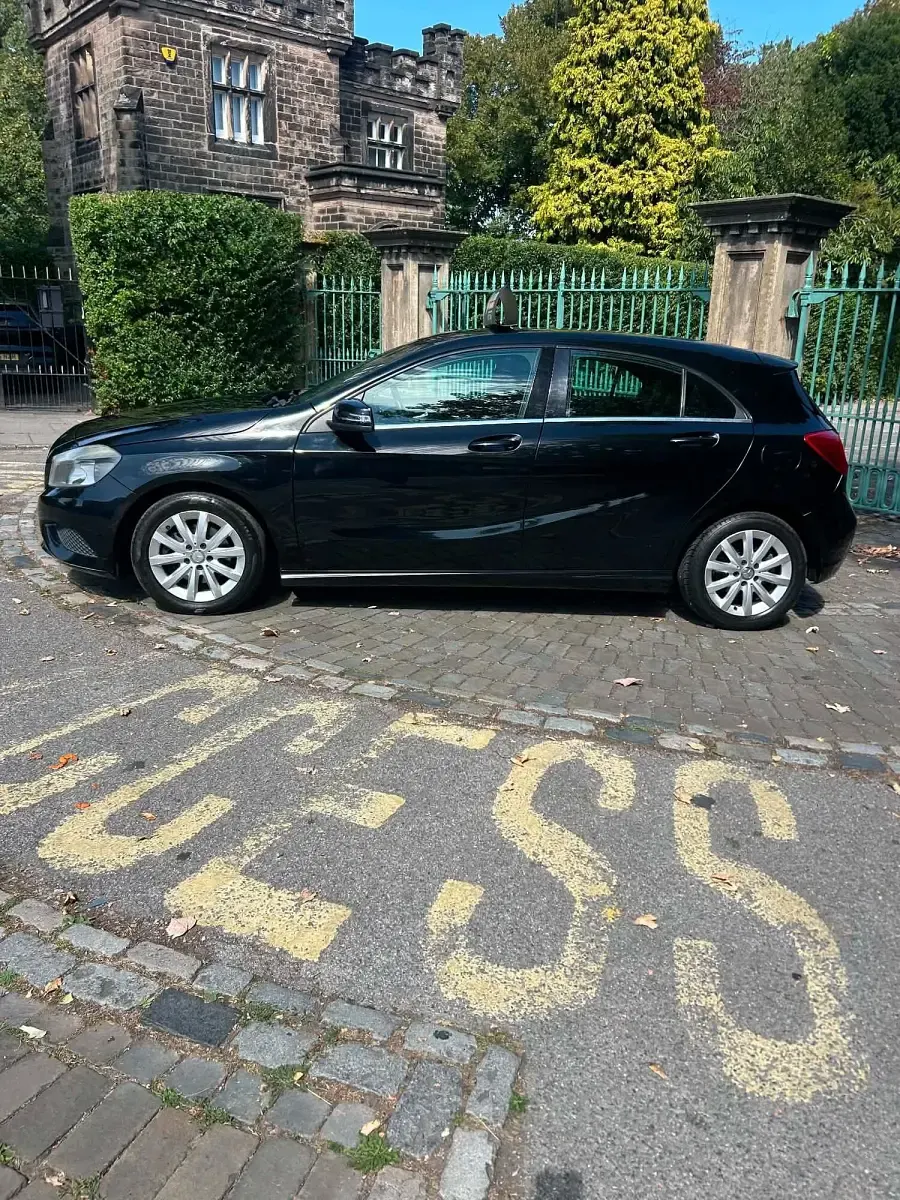 Used Mercedes A180 SE 2013 Black Hatchback