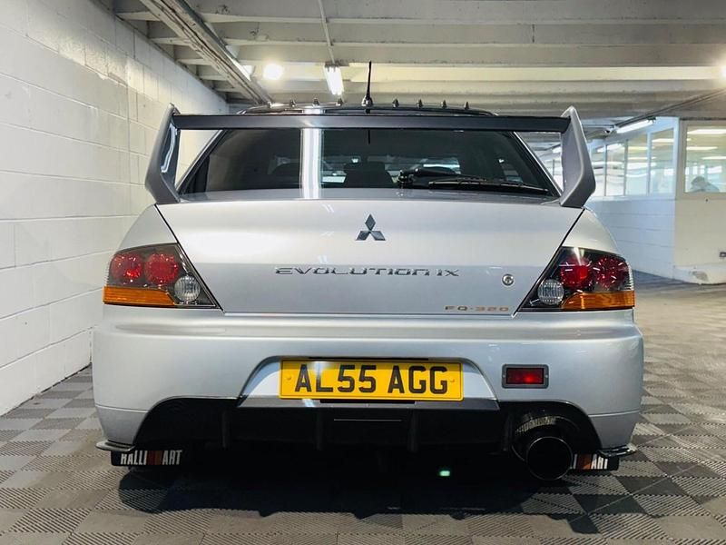 Used Mitsubishi Lancer 2007 Silver Sedan