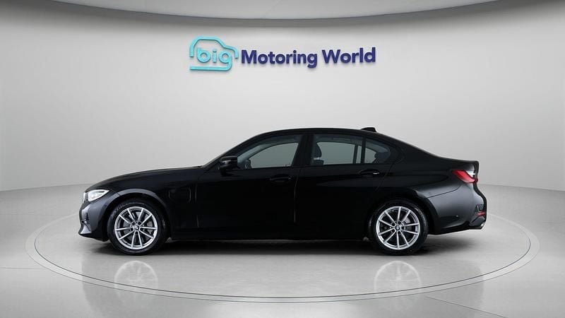 Used BMW 330e 292 HP (214 kW) 2021 Black Sedan