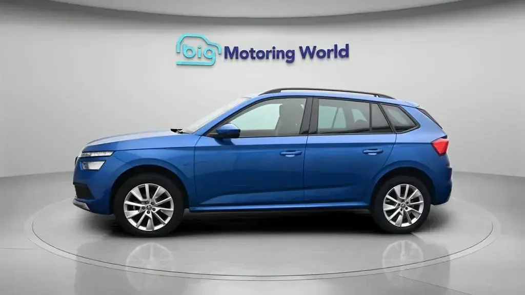 Used Skoda Kamiq SE Drive 95 HP (69 kW) 2023 Blue SUV