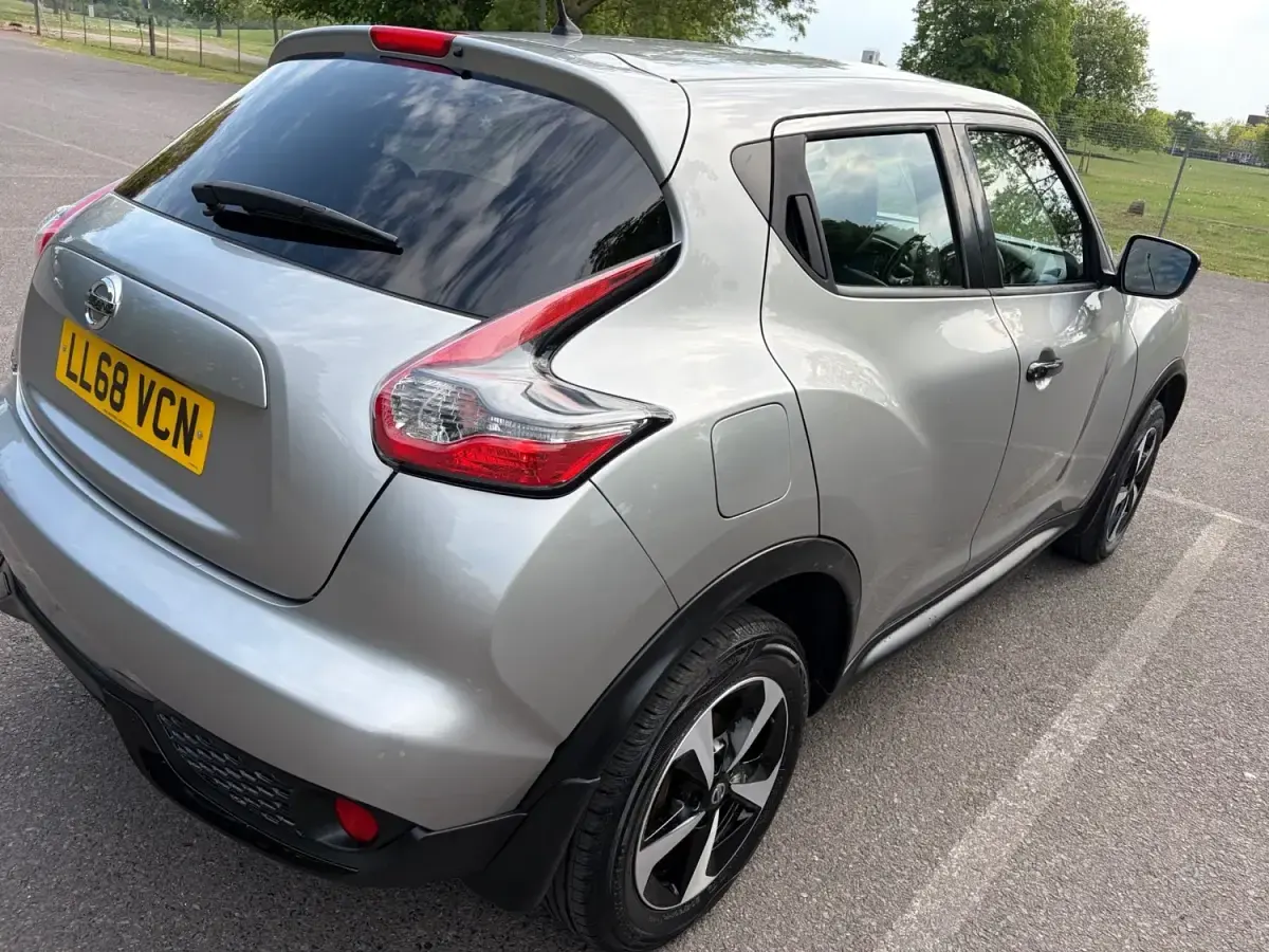 Używany Nissan Juke 2018 Srebrny SUV