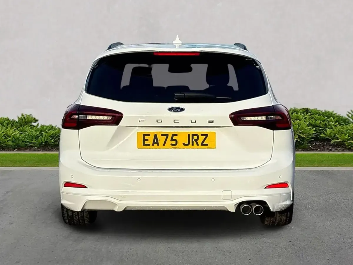 Used Ford Focus ST-Line X 155 HP (114 kW) 2025 White Estate